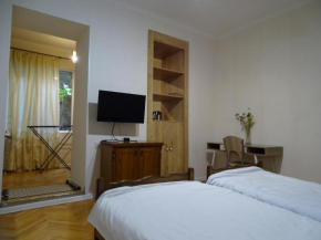 Vake Super Quiet and Comfy Apartment with a Yard